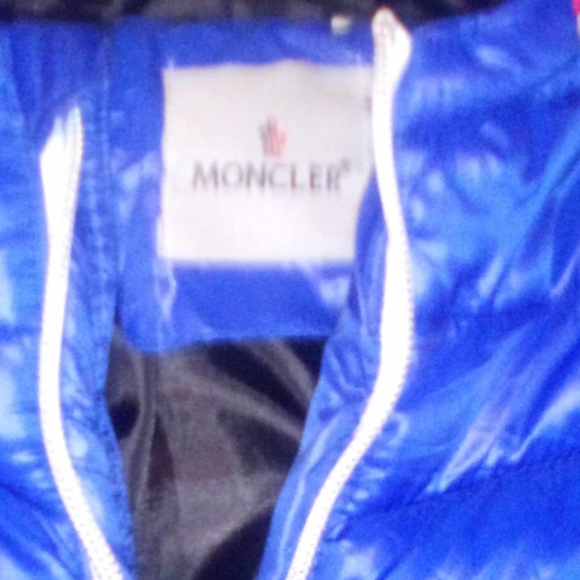 Red White and Blue Large Men's Moncler Jacket - Picture 7 of 16